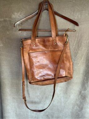 Elevate Full-grain leather Tote Bag in camel color ONE OF A KIND GOODS